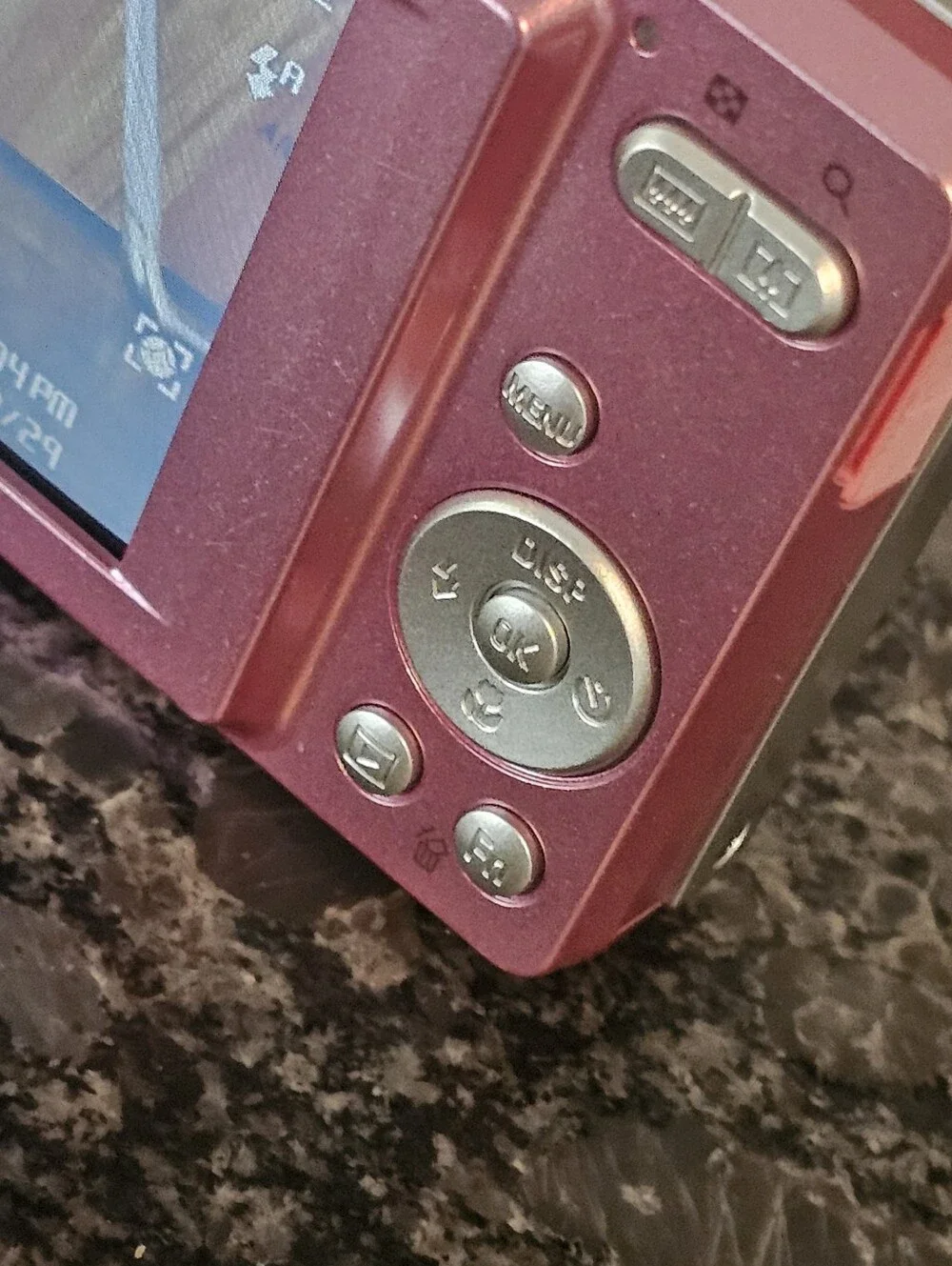 Samsung SL102 Camera Metallic Pink 10.2 Megapixels Battery Charger EC-SL102BP/US